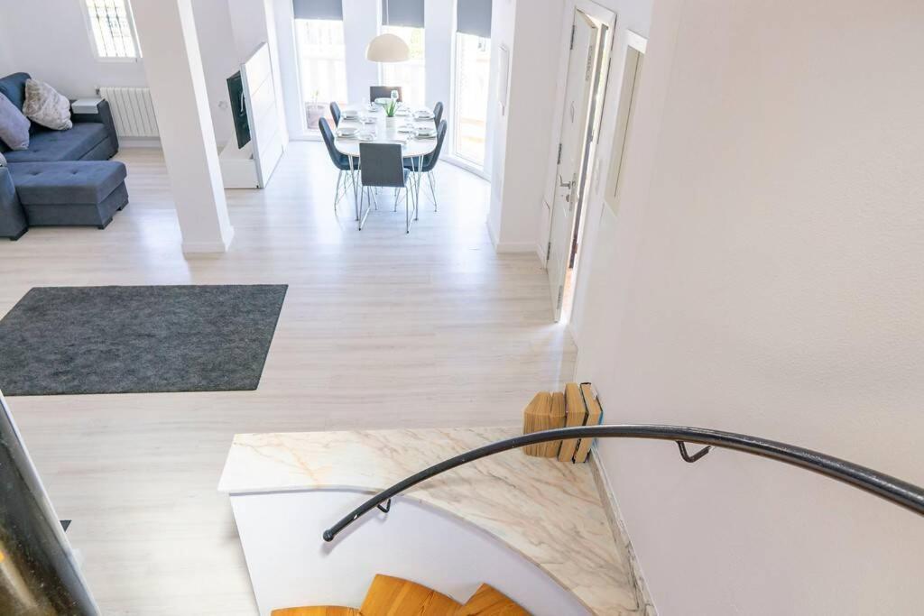 Casa Lilly-Rose, A Beautiful 3 Bedroom Detached Villa A Short Walk To The Villamartin Plaza & Golf Course Bagian luar foto